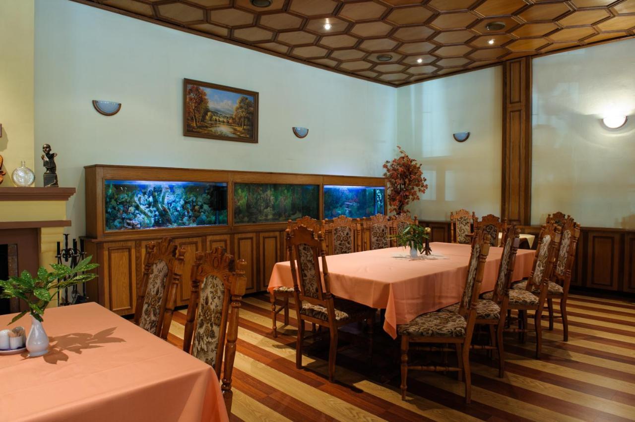 Hotel David Velke Bosany Екстериор снимка