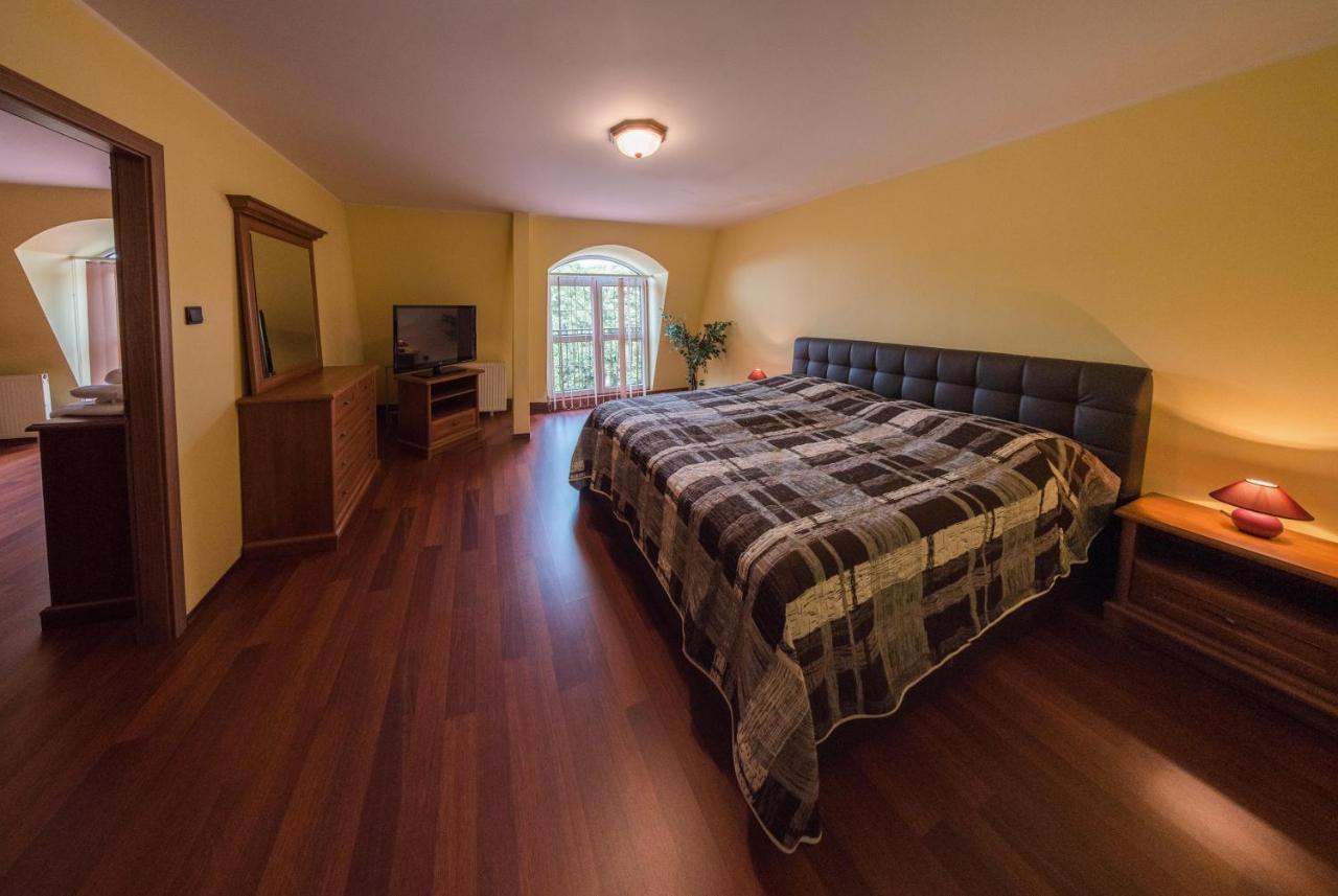 Hotel David Velke Bosany Екстериор снимка